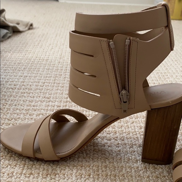 Block heels - Picture 3 of 4